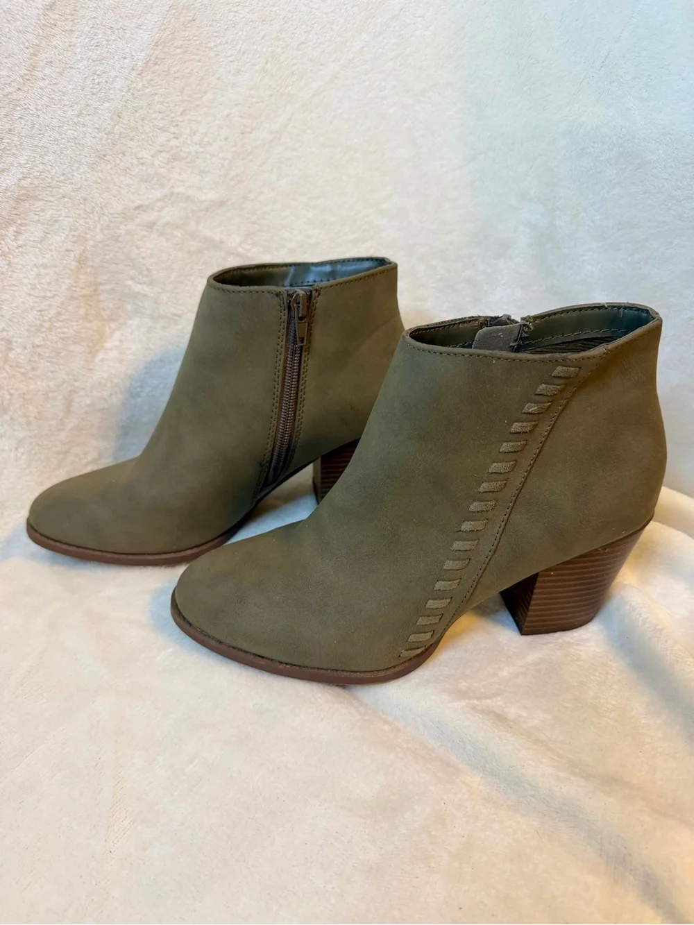 Cityclassified Gray Suede Ankle Booties with Stacked Heel